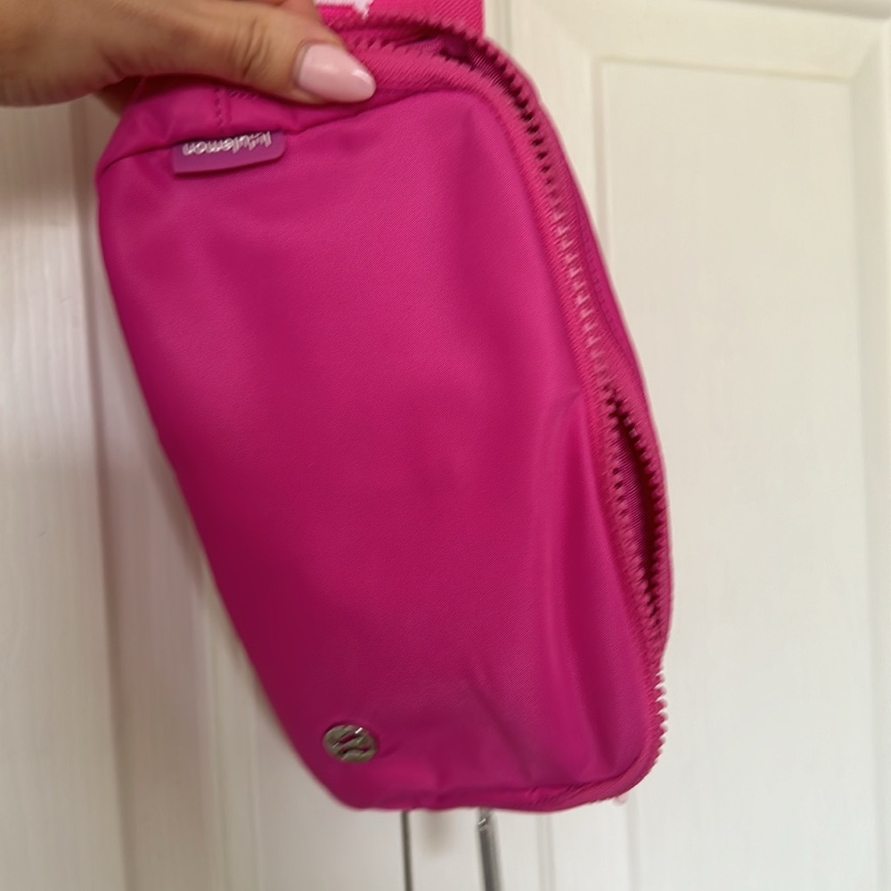 LULULEMON Sonic Pink Belt Bag 🌸 never used - Picture 4 of 5